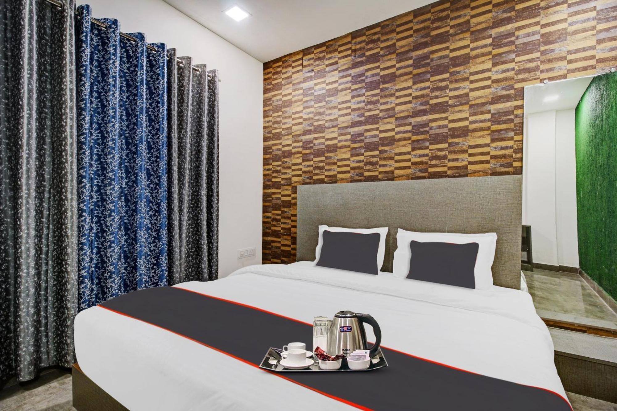 Hotel Super Collection O The Wishtler Bhopal Esterno foto